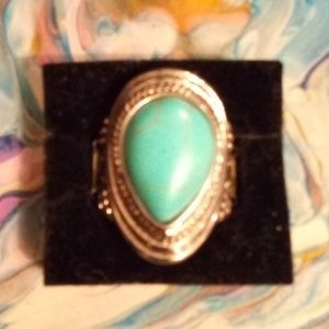 Paparazzi stretchy ring